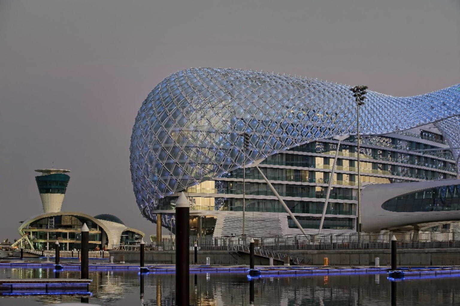 The Yas hotel | Asymptote Architecture - Arch2O.com