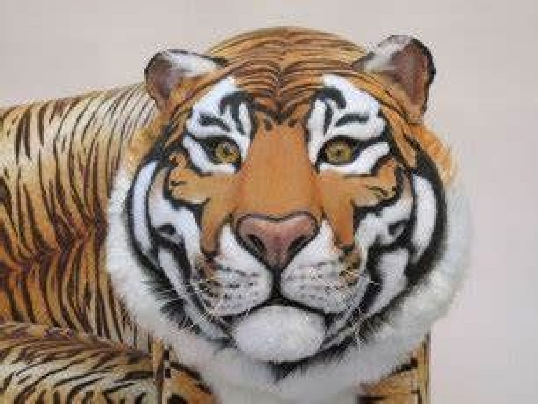Диван в виде тигра