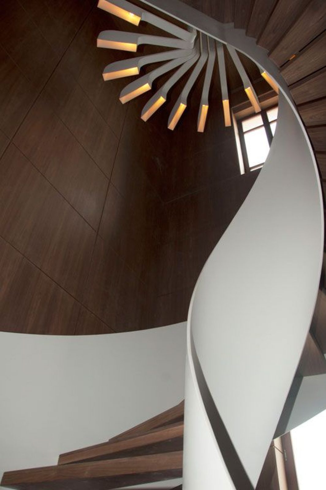 Spiral Staircase Lighting | PSLAB - Arch2O.com