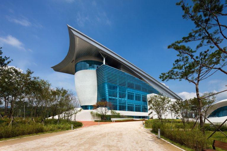 Gyeongju Arts Center | Samoo Architects & Engineers - Arch2O.com