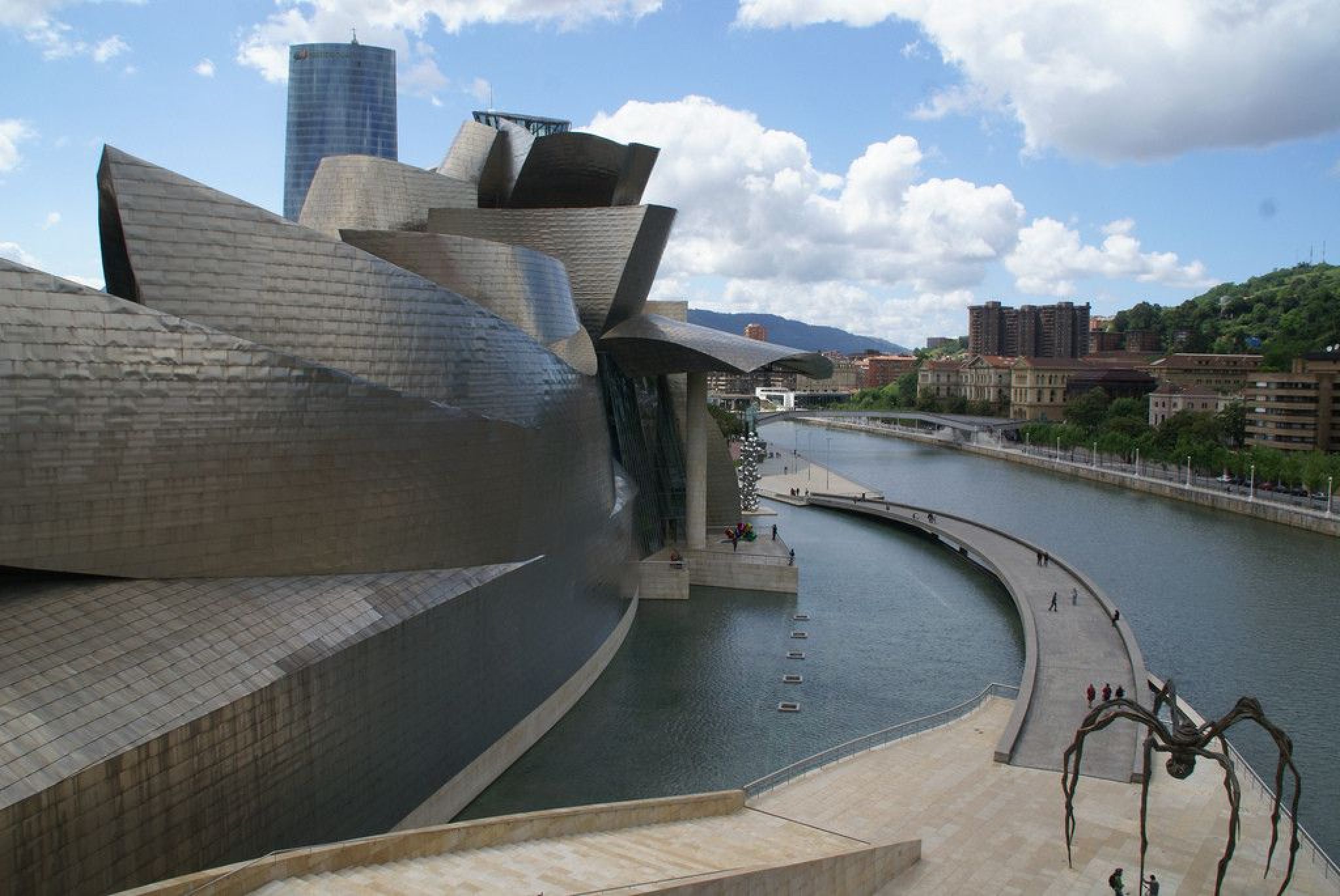 The Guggenheim Museum Bilbao Frank Gehry Arch O Com