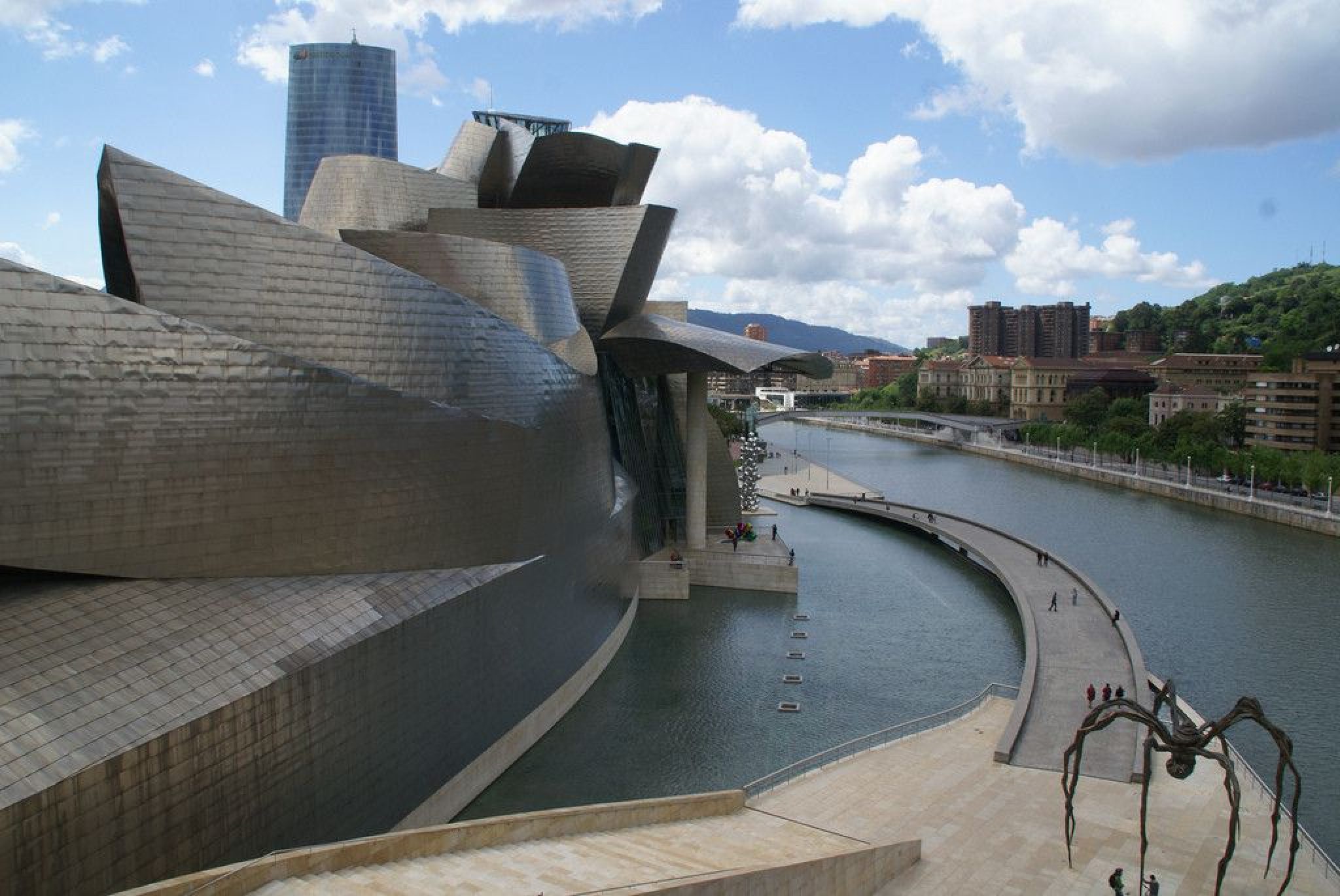 The Guggenheim Museum Bilbao | Frank Gehry - Arch2O.com