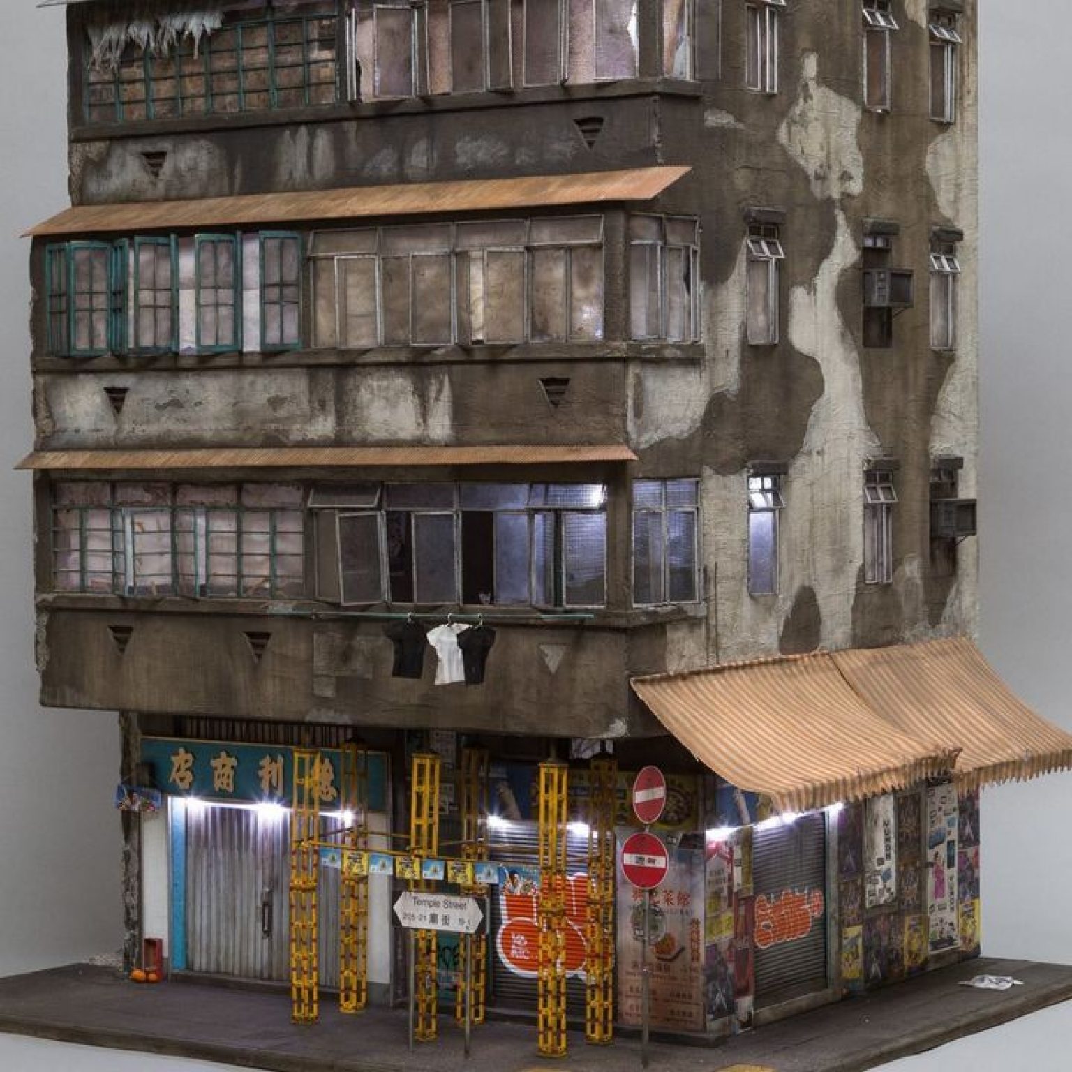 Amazingly Realistic Urban Architectural Model by Australian Miniaturist ...