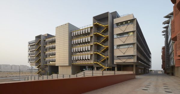 Siemens HQ in Masdar City | Sheppard Robson - Arch2O.com