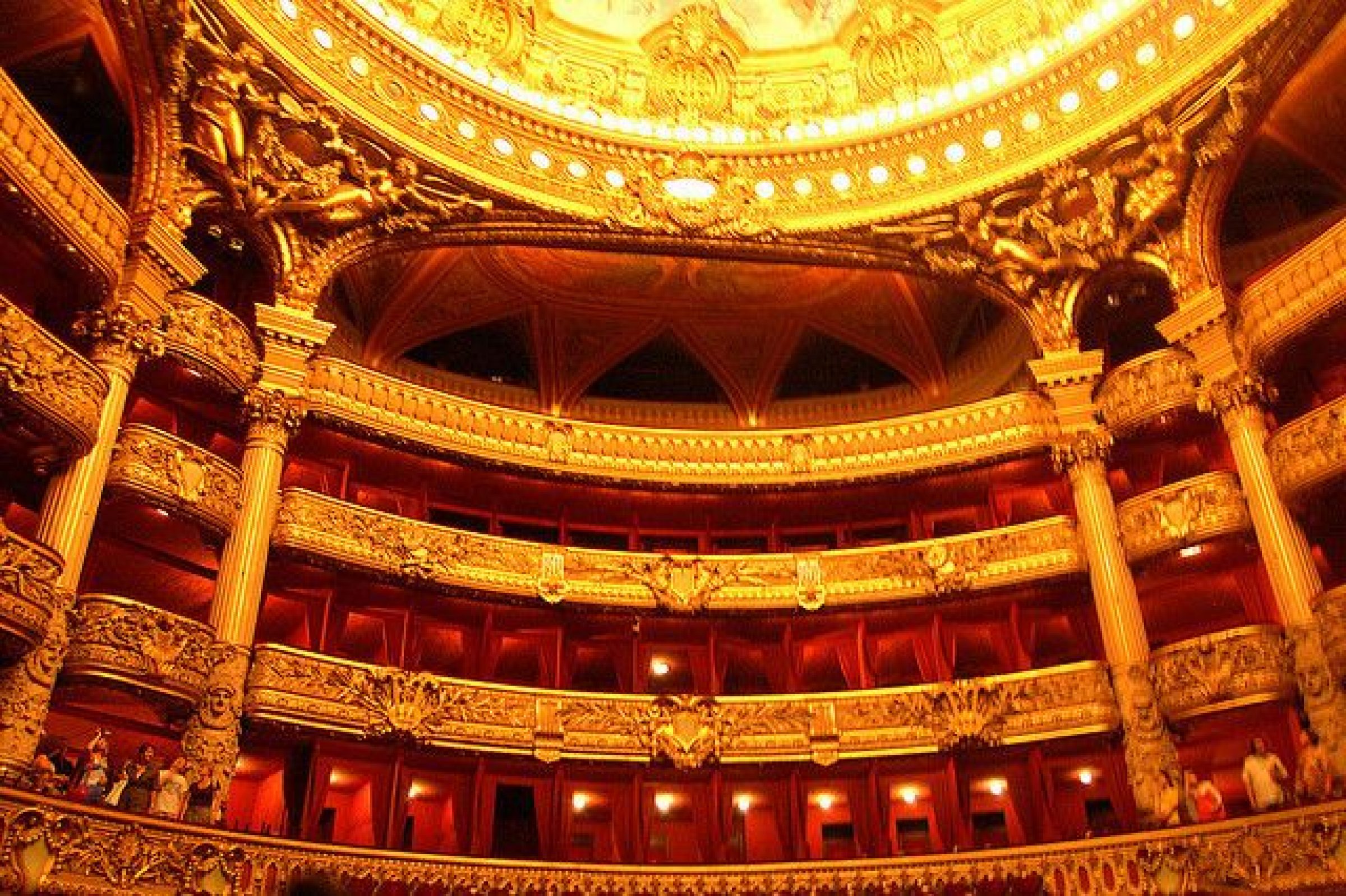 Театр оперы и балета опера гарнье. Opera Garnier Paris. Auditorium Palais Garnier. Опера Медичи. Opera Garnier Dante.