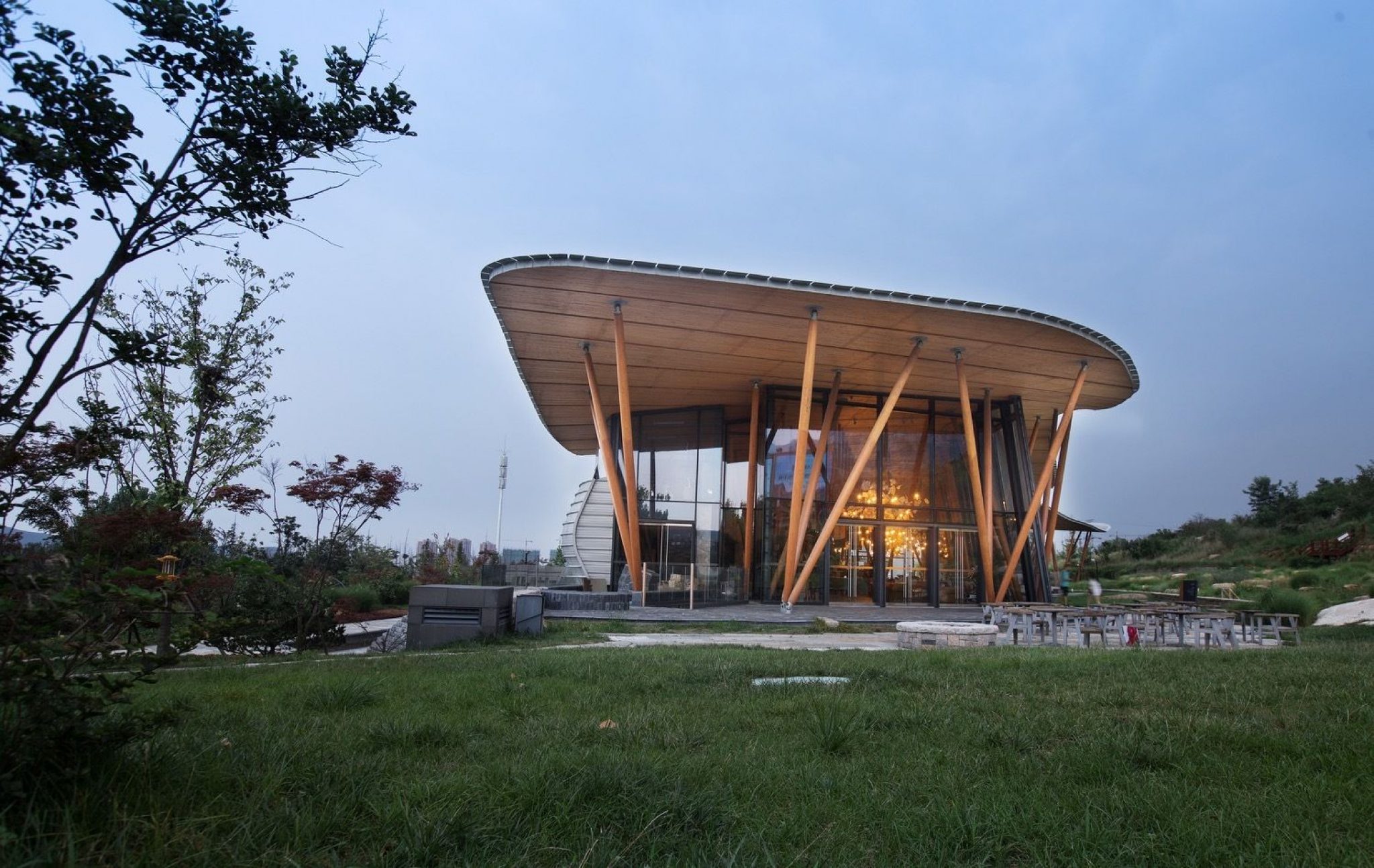 Vance Tsing Tao Pearl Hill Visitor Center | Bohlin Cywinski Jackson ...