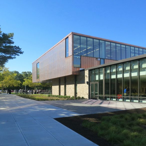 Rhode Island College Art Center | Schwartz-Silver - Arch2O.com