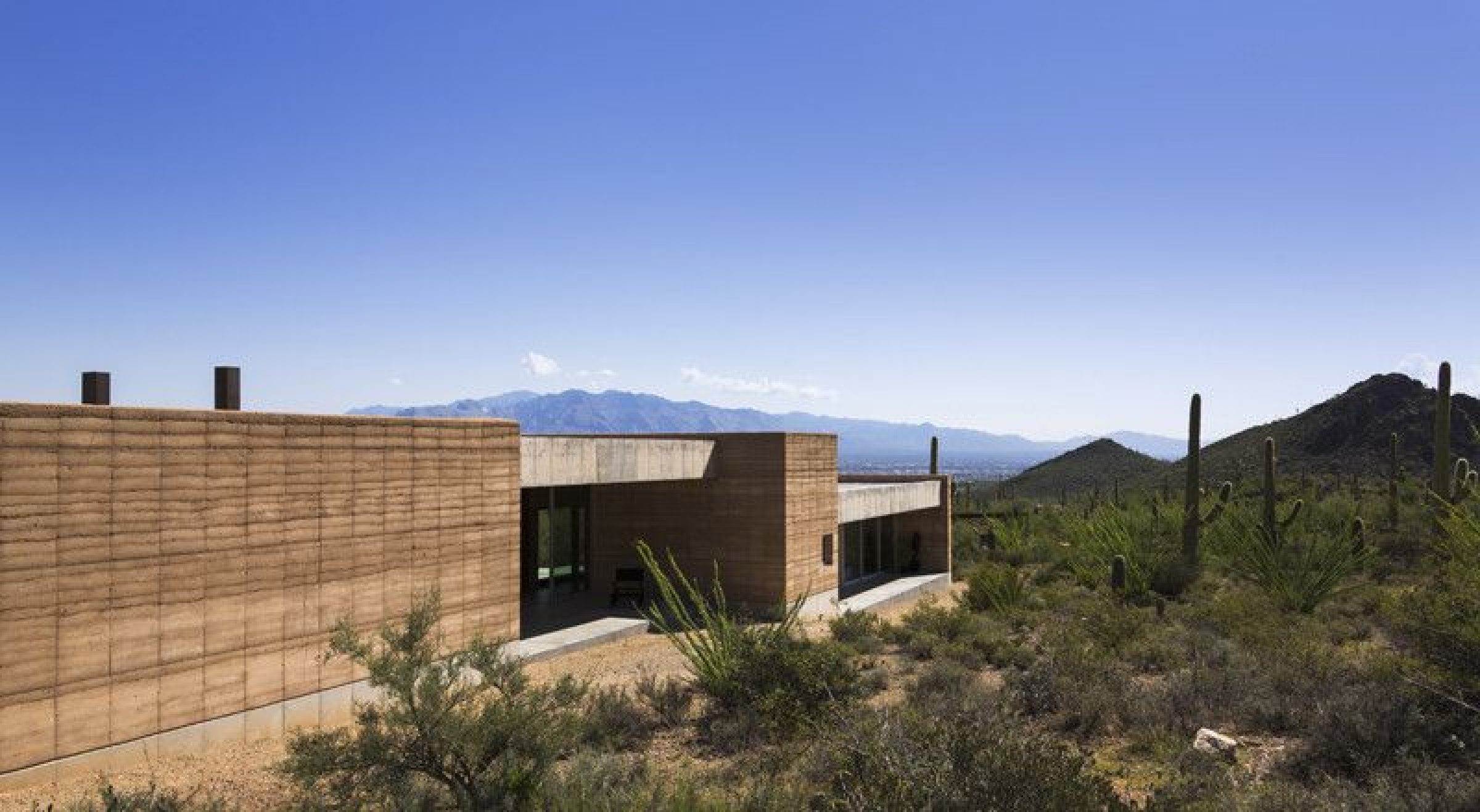 Tucson Mountain Retreat | DUST - Arch2O.com