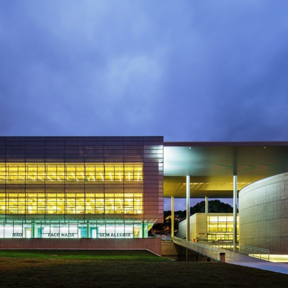 Brasiliana Library | Eduardo de Almeida + Mindlin Loeb + Dotto ...