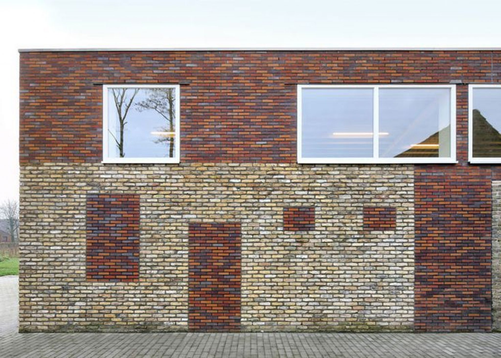 8 Interesting Brick Facades of Stack Bond - Arch2O.com