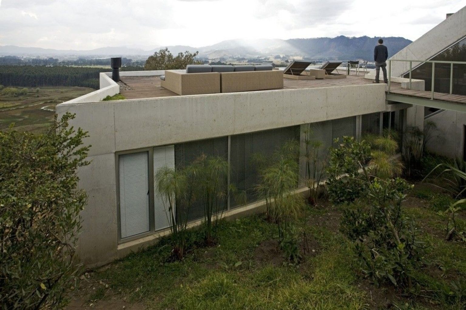 V House | Giancarlo Mazzanti + Plan B Arquitectos - Arch2O.com