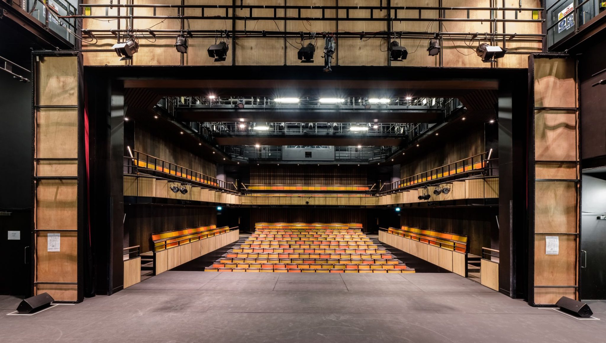 Peter Hall Performing Arts Centre | Haworth Tompkins - Arch2O.com