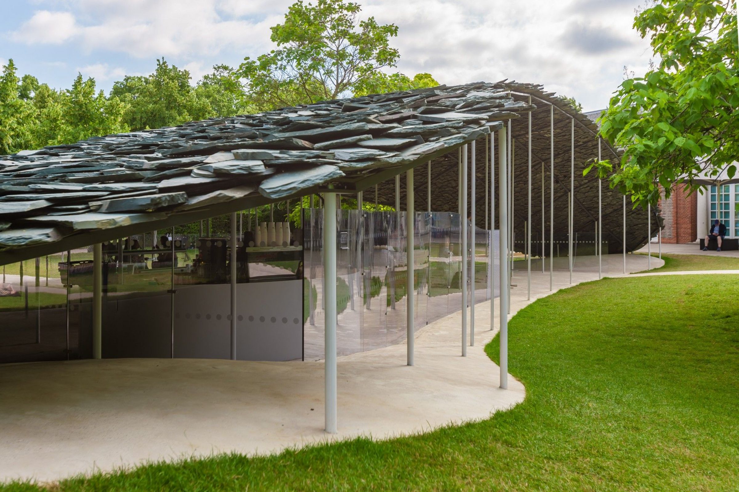 The Serpentine Pavilion 2019 - A 'Blackbird' Made From Slate - Arch2O.com