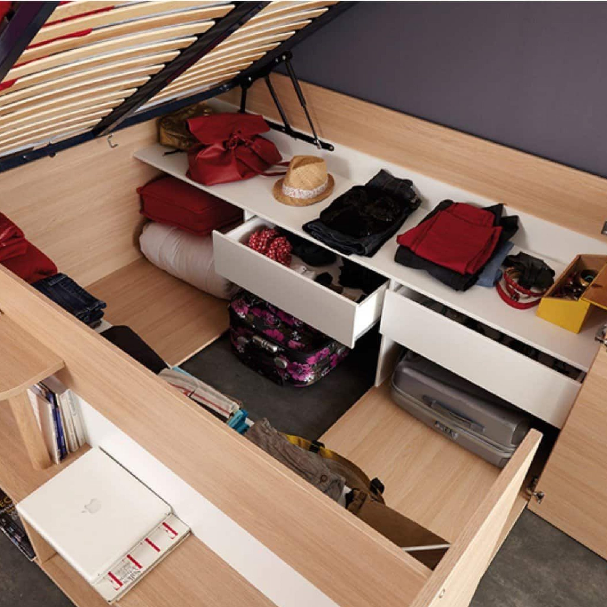 Куда класть. Кровать Parisot Space up. Кровать Parisot Space up чертеж. Кровать подиум с гардеробом. Кровати для экономии пространства.