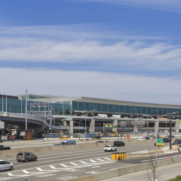 LaGuardia Terminal B Arrivals and Departures Hall | HOK - Arch2O.com