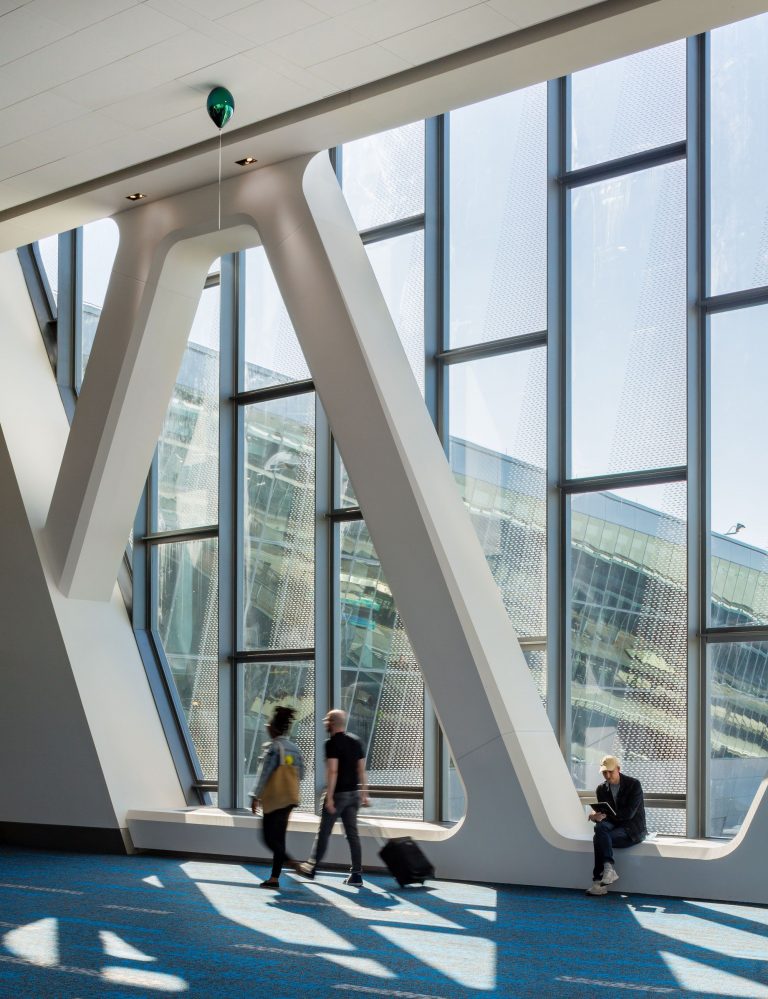 LaGuardia Terminal B Arrivals And Departures Hall | HOK - Arch2O.com