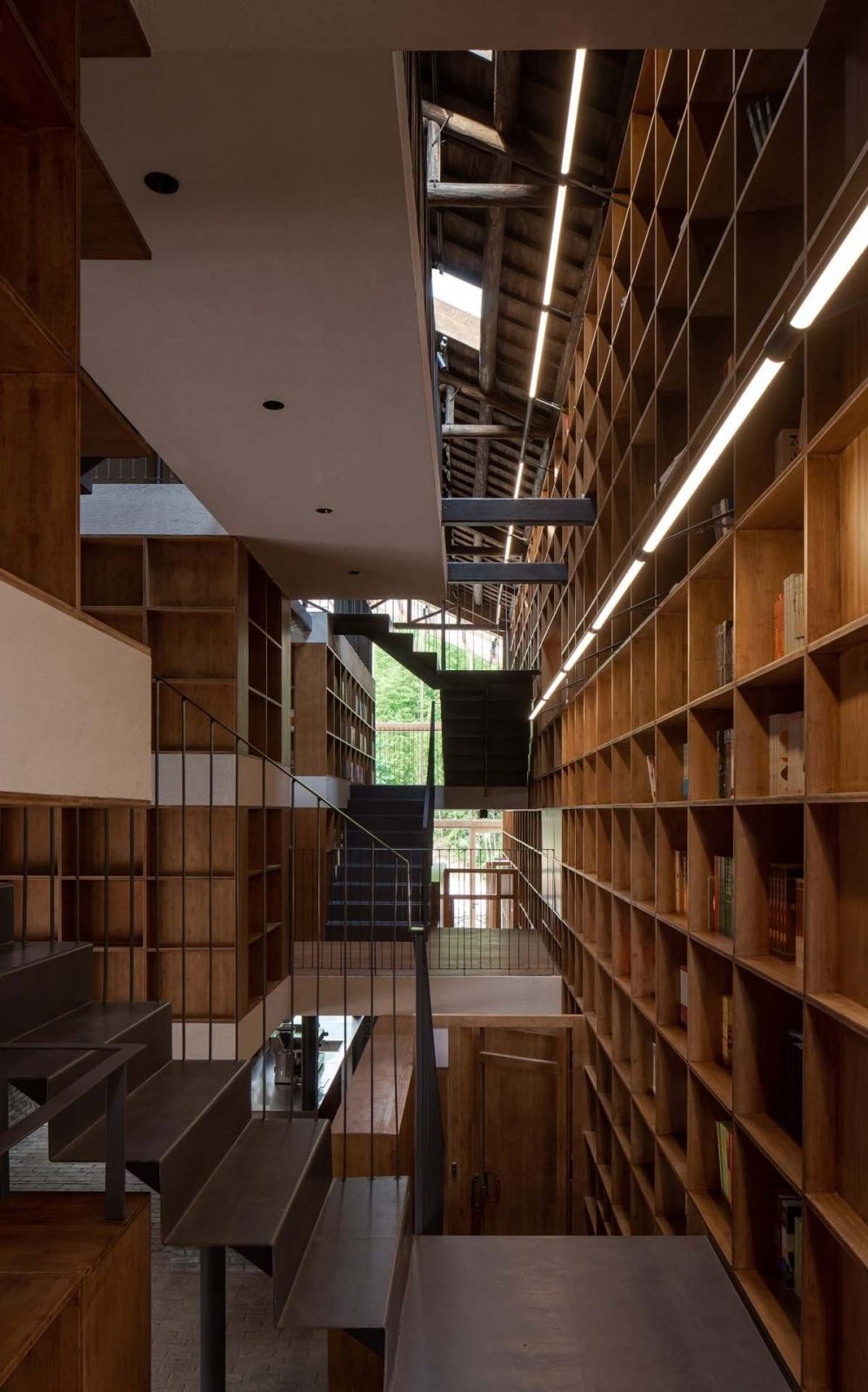 Capsule Hotel and Bookstore in Village Qinglongwu | Atelier tao+c ...