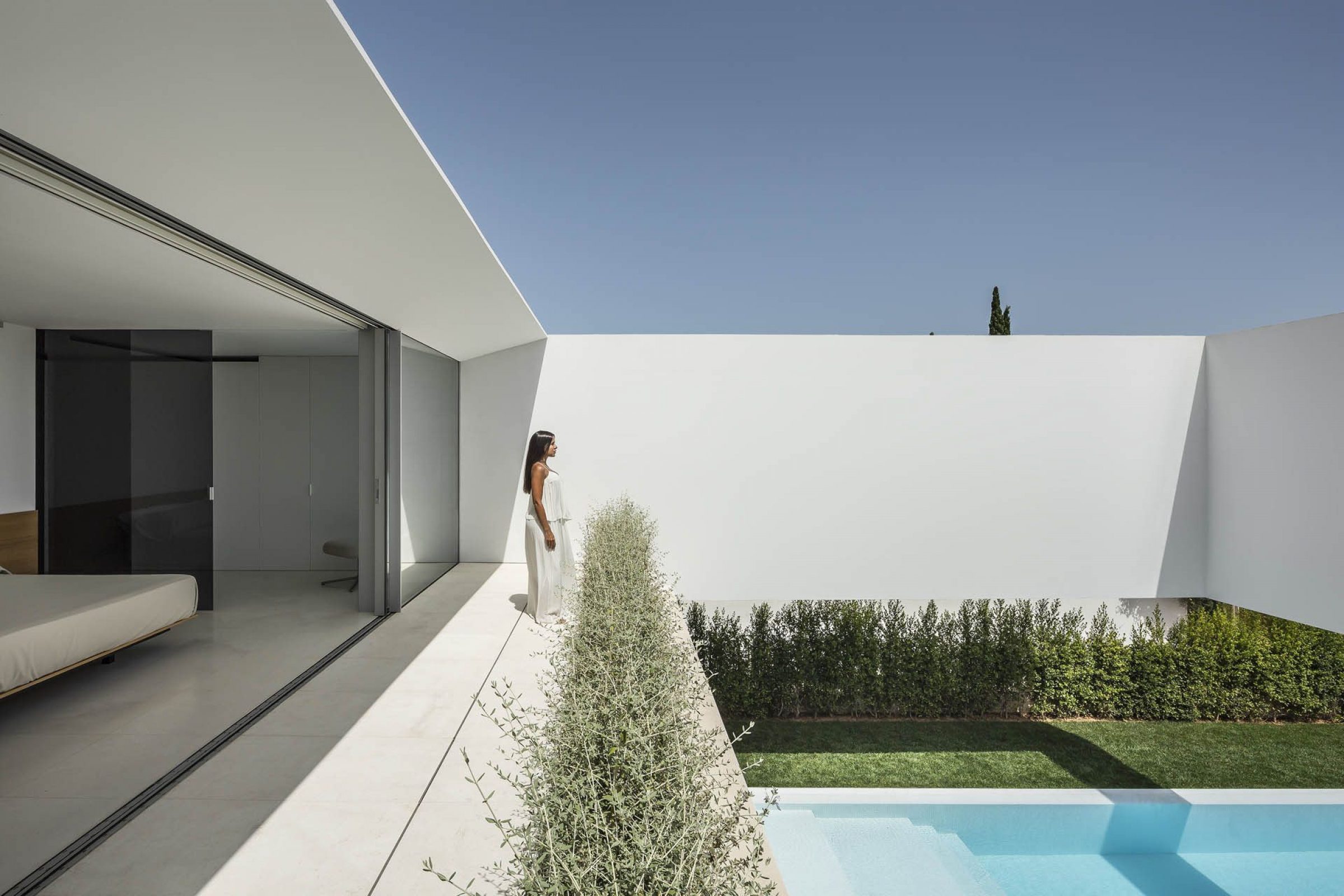 The House of 3 Trees | Gallardo Llopis Arquitectos-Arch2O