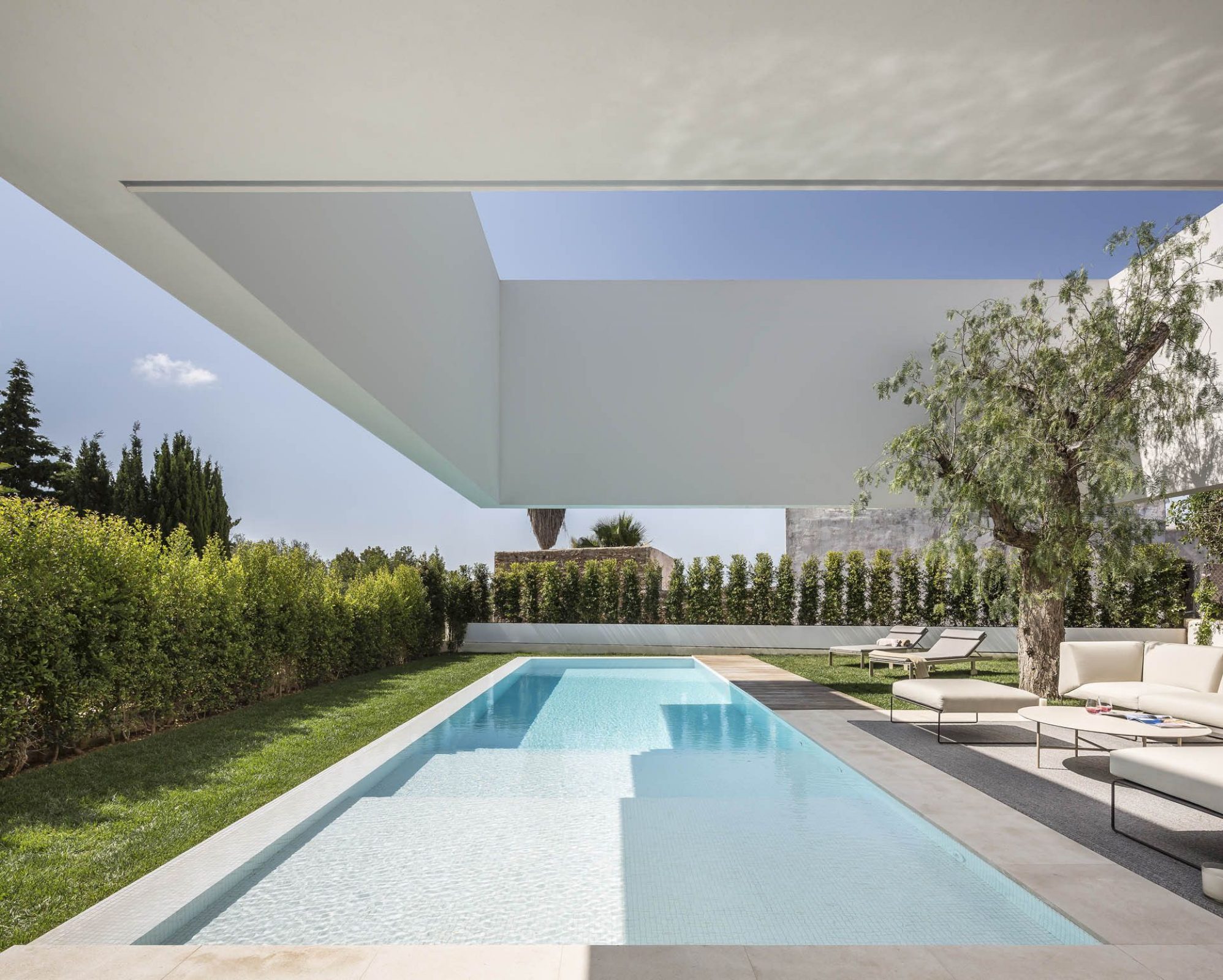 The House of 3 Trees | Gallardo Llopis Arquitectos-Arch2O