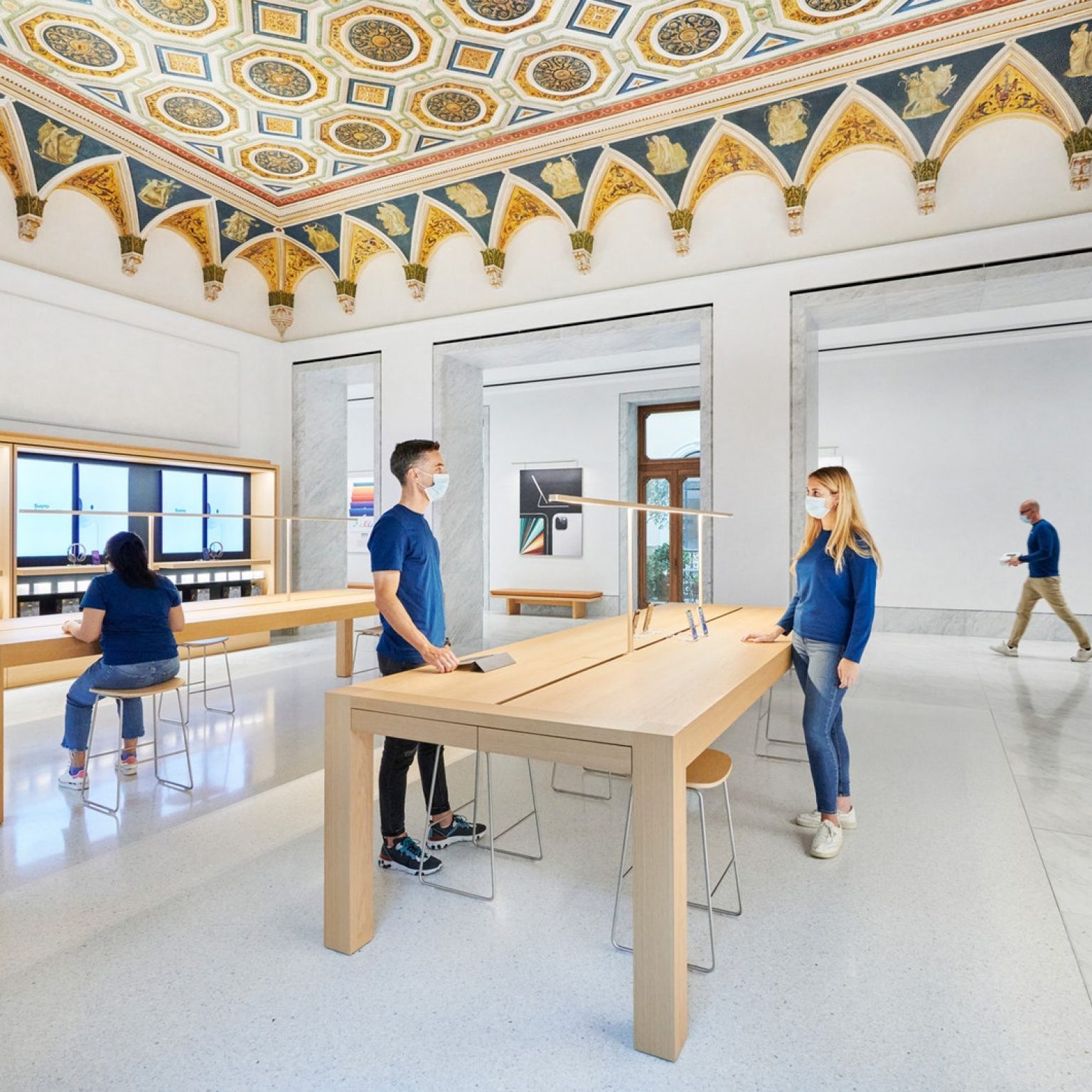 Foster + Partners Apple Via Del Corso opens in the heart of historic Rome