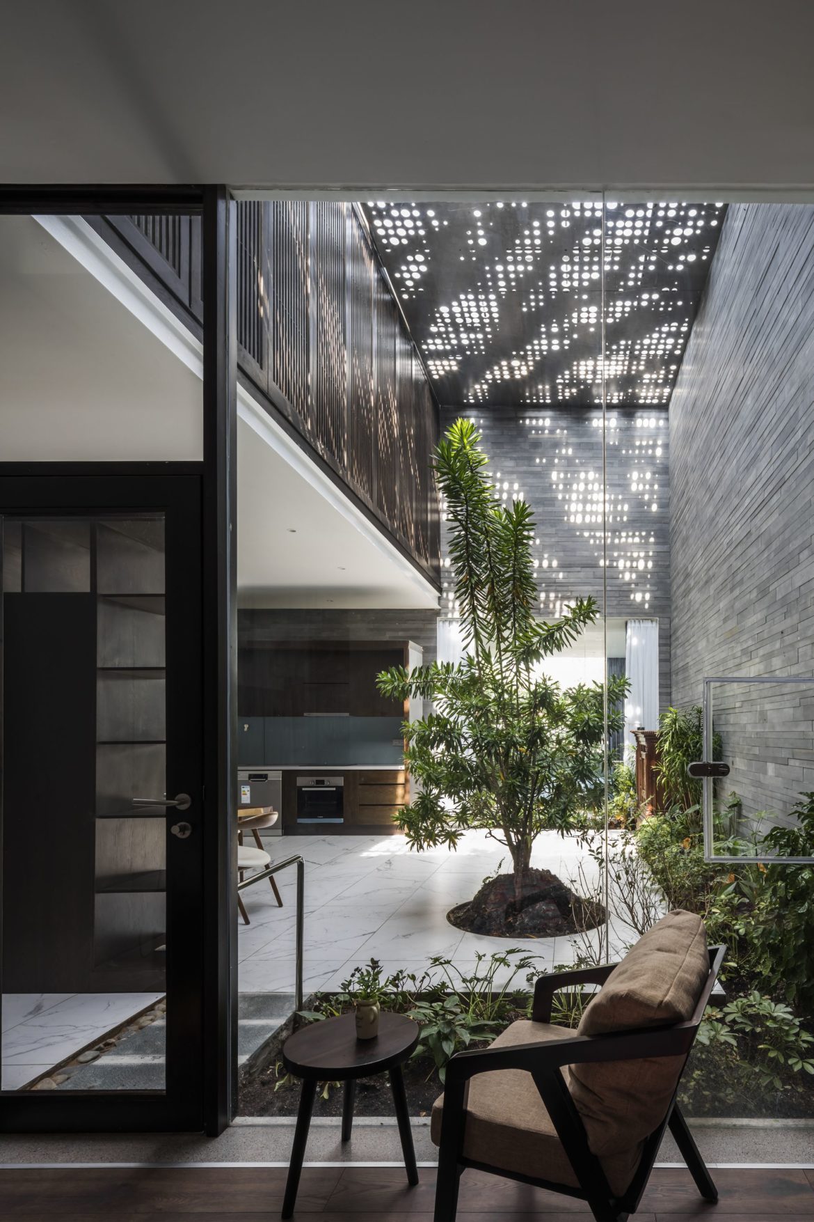 Huy House | 23o5studio - Arch2O.com