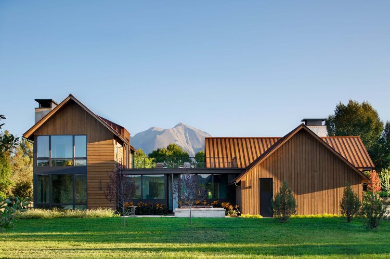 14 of the Best Exterior Home Trends You Need to Adopt