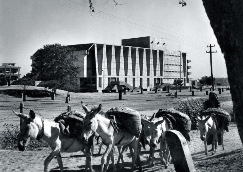 India's Foremost Architect Balkrishna Doshi, And 2018 Pritzker Prize ...