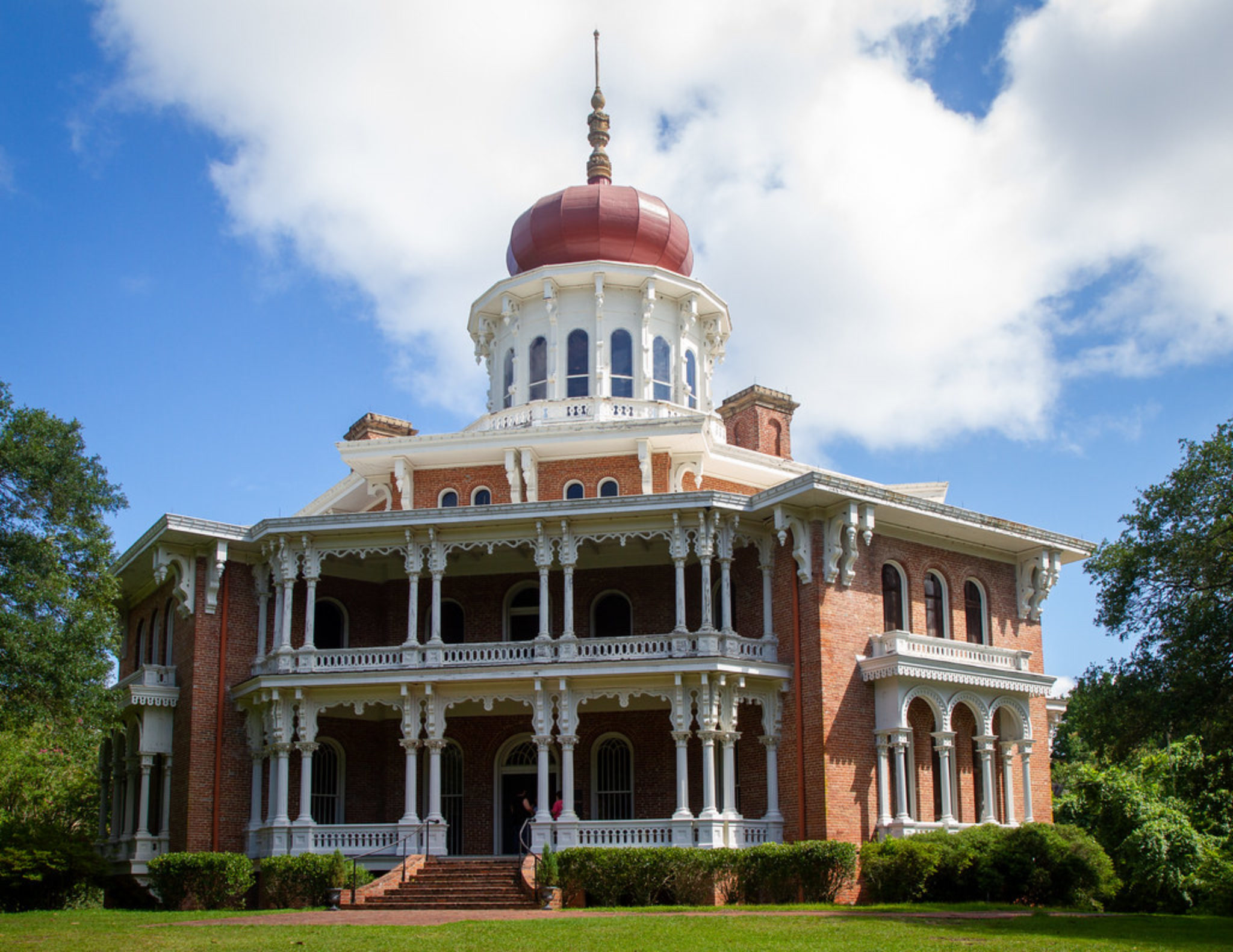 cupolas-101-what-is-a-cupola-in-architecture-and-the-best-examples