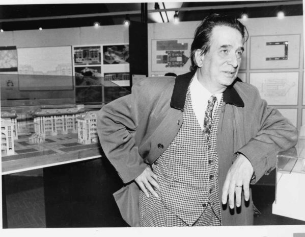 Paolo Portoghesi, Venice Architecture Biennale's First Curator, Dies at ...