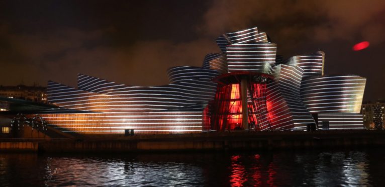 Frank Gehry's Guggenheim Museum Bilbao Honored With AIA's Twenty-Five ...