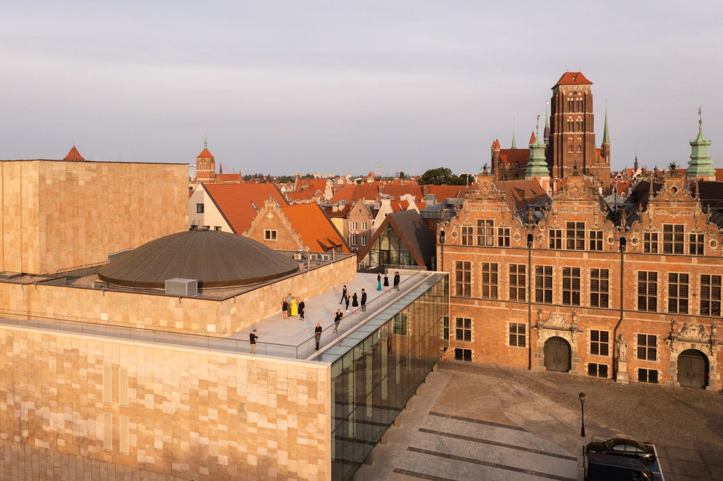 Wybrzeże Theater