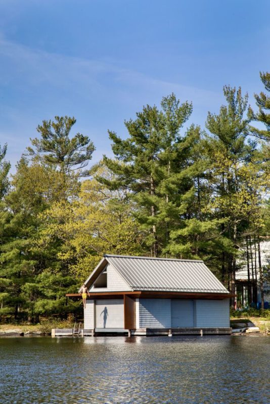 Six Mile Lake Cottage