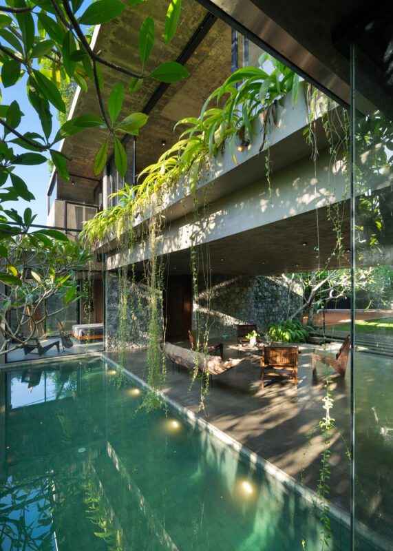 Path Art Studio.