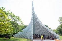 Explore the Serpentine Pavilion in Reality, or in Virtual Reality