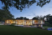 Peconic House | Mapos